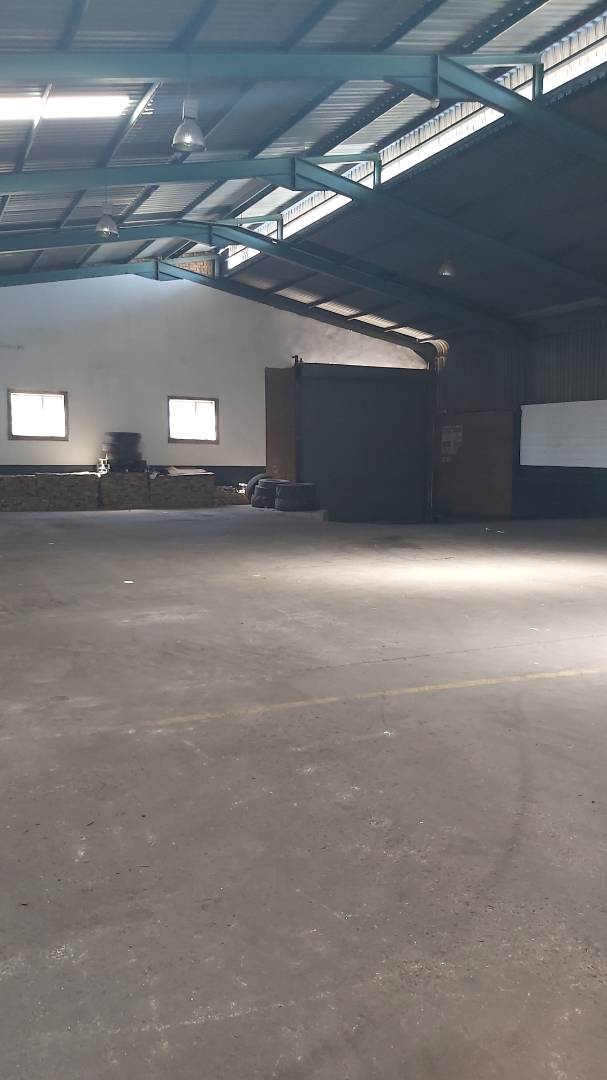 To Let Commercial Property for Rent in Sidwell Eastern Cape